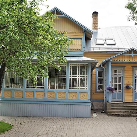 Villa Ou Apartments 페르누 외부 사진